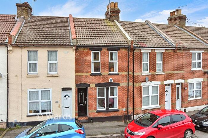 2 Bedroom Terraced House For Sale In Queen Street, Rochester, Kent, ME1
