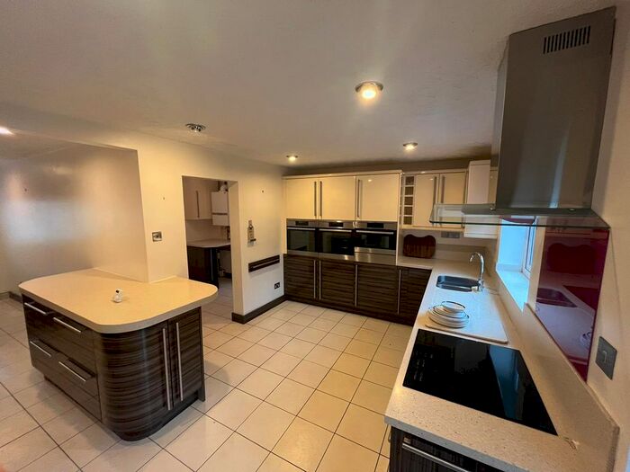 5 Bedroom Property To Rent In Steatite Way, Stourport-On-Severn, DY13