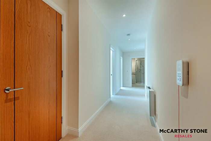 2 Bedroom Apartment For Sale In Viewpoint, Harbour Road, Gosport, PO12