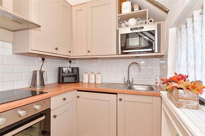 2 Bedroom Terraced House For Sale In Riverside, Eynsford, Kent, DA4