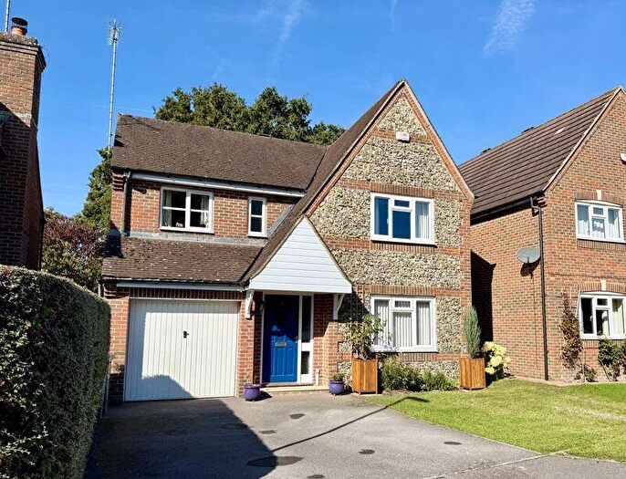 4 Bedroom Detached House For Sale In Dunlop Close, Sayers Common, BN6