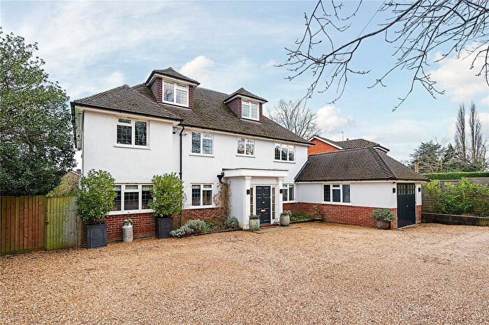 6 Bedroom Detached House For Sale In Henley Road, Marlow, Buckinghamshire, SL7