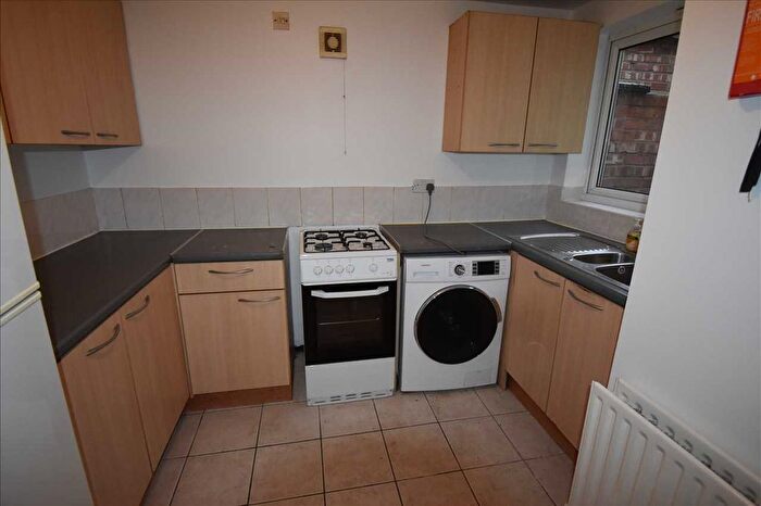 3 Bedroom End Of Terrace House To Rent In Dashwood Road, Leicester, LE2