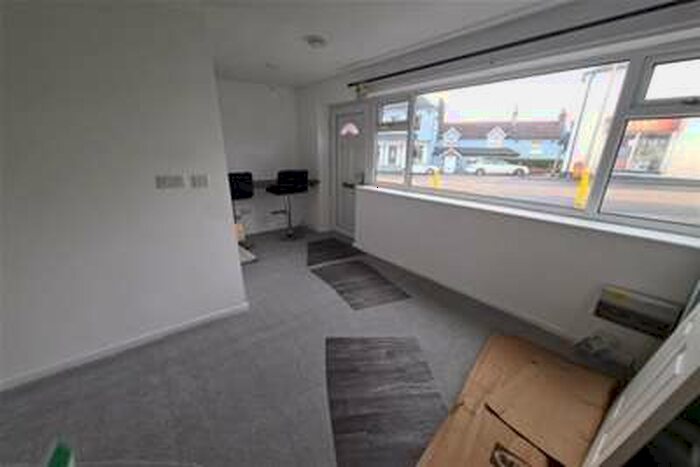 1 Bedroom Flat To Rent In Coombs Road, Halesowen, B62