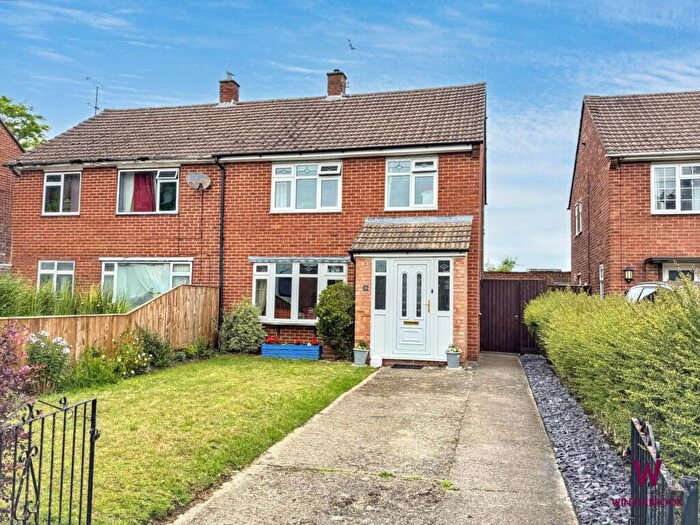 3 Bedroom Semi-Detached House For Sale In St. Georges Green, Wallingford, OX10