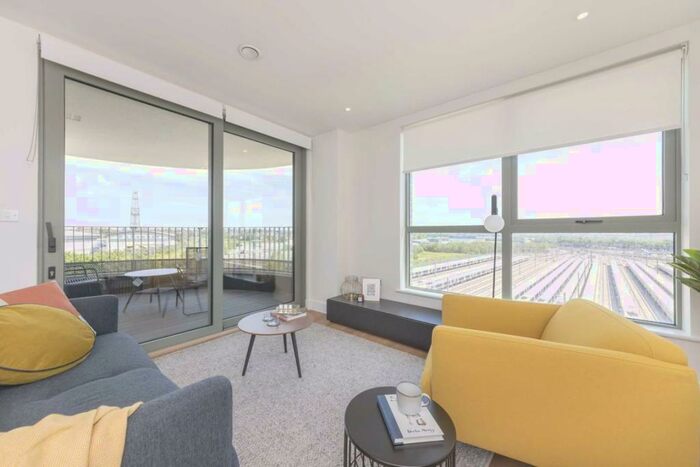 2 Bedroom Flat To Rent In Green Street, Willesden Junction, NW10