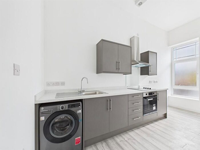 2 Bedroom Apartment To Rent In Seaview Road, Wallasey, CH45