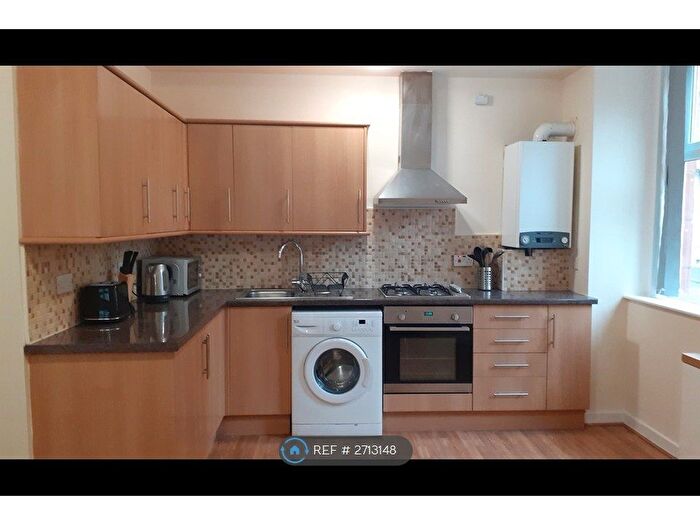 2 Bedroom Flat To Rent In Milton Street, Edinburgh, EH8