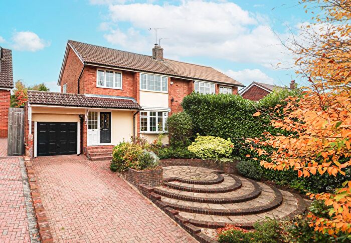 3 Bedroom Semi Detached House To Rent In Butt Field View, St Albans, AL1