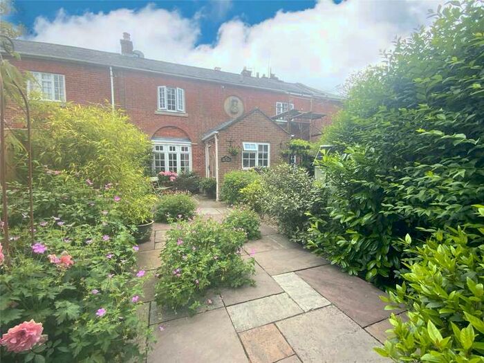 Houses for sale & to rent in SN10 4ET, Russell Mill Lane, The