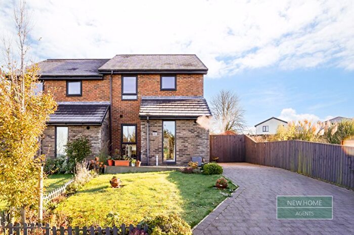 3 Bedroom Semi-Detached House For Sale In Roeburn Avenue, Forton, Preston, PR3