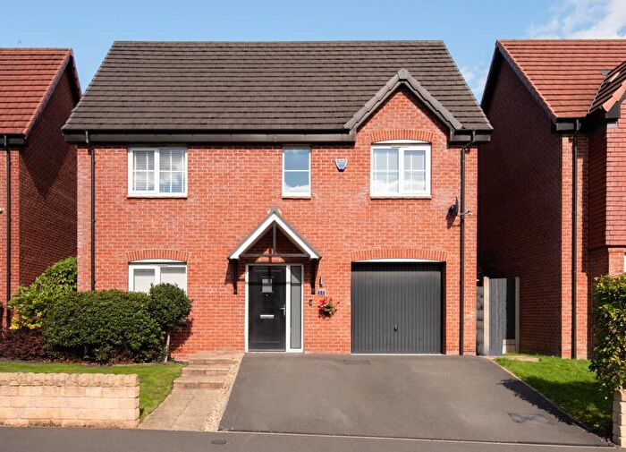 4 Bedroom Detached House For Sale In Pomegranate Road, Chesterfield, S41