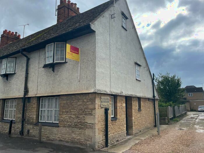 3 Bedroom End Of Terrace House To Rent In Mill Street, Witney, OX28