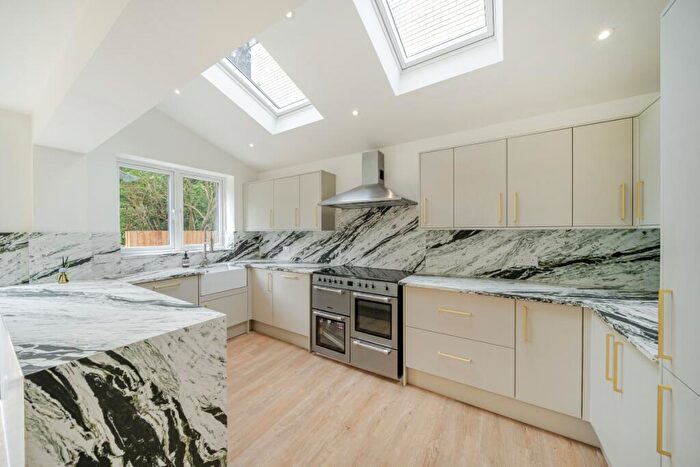 4 Bedroom Detached House To Rent In Shooters Hill Road, SE3