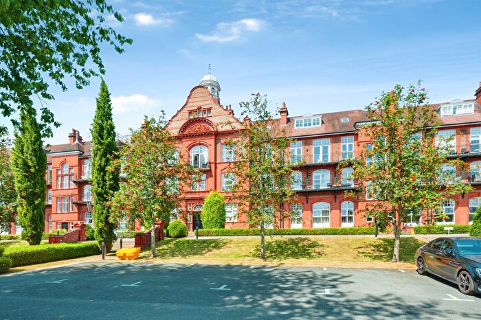 1 Bedroom Flat For Sale In Kingswood Park, Kingswood, Frodsham, WA6