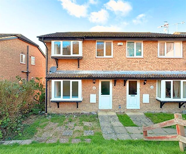 2 Bedroom Semi-Detached House To Rent In Pinders Road, Hastings, TN35