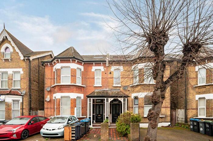 3 Bedroom Flat For Sale In Oakfield Road, Croydon, CR0