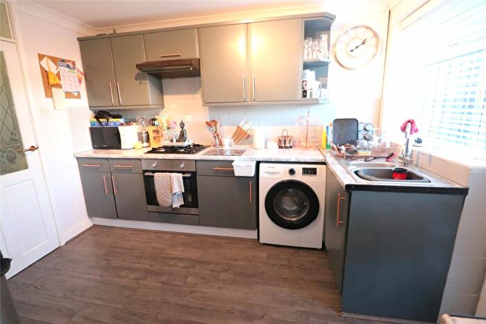 3 Bedroom Terraced House For Sale In Arnull Crescent, Daventry, Northamptonshire, NN11