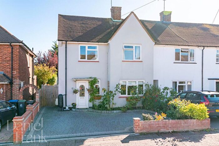 4 Bedroom Semi-Detached House For Sale In Thaxted Road, Buckhurst Hill, IG9