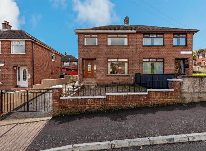 3 Bedroom Semi-Detached House For Sale In Wolfhill Drive, Belfast, BT14
