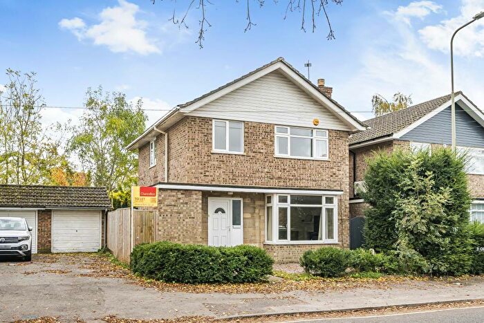 3 Bedroom Detached House To Rent In Old Road, Headington, OX3