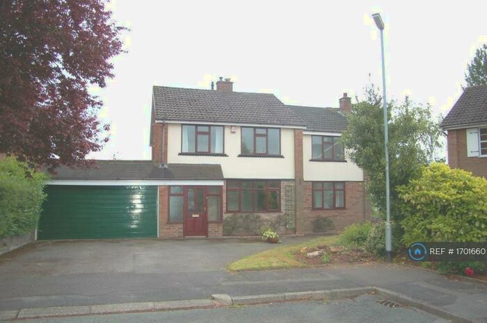 4 Bedroom Detached House To Rent In Shefford Road, Newcastle-Under-Lyme, ST5