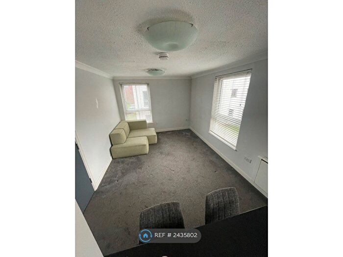 2 Bedroom Flat To Rent In Ferry Gait Place, Edinburgh, EH4