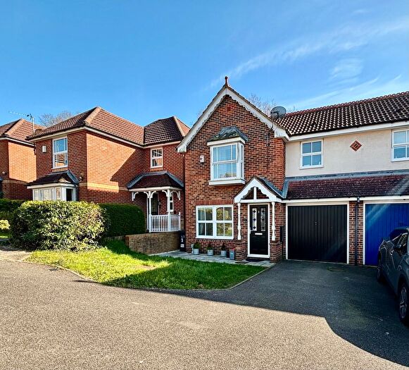 3 Bedroom Semi-Detached House To Rent In Shipley Mill Close, Stone Cross, Pevensey, BN24