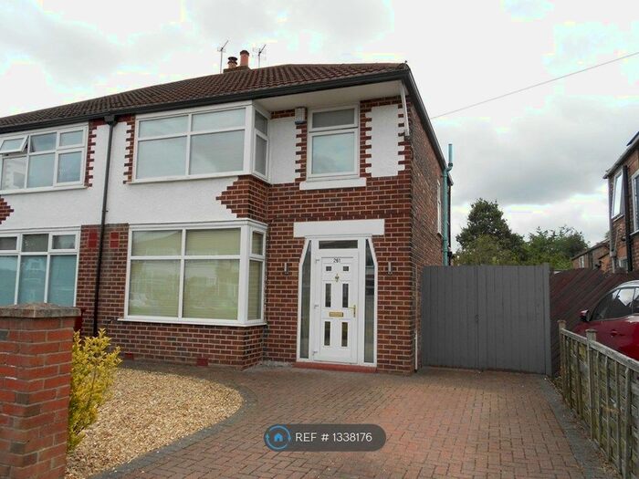 3 Bedroom Semi-Detached House To Rent In Brantingham Road, Chorlton Cum Hardy, Manchester, M21