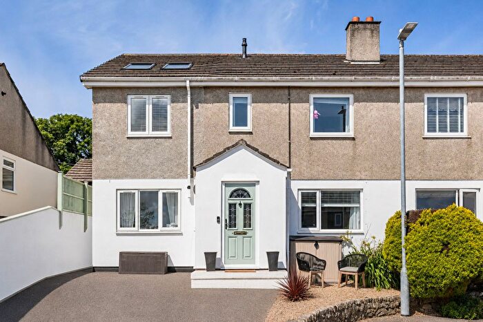 4 Bedroom Semi Detached House For Sale In Valley Gardens, Voguebeloth, TR16