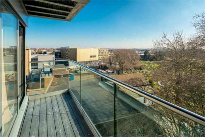 1 Bedroom Flat To Rent In High Road, Ilford, IG1