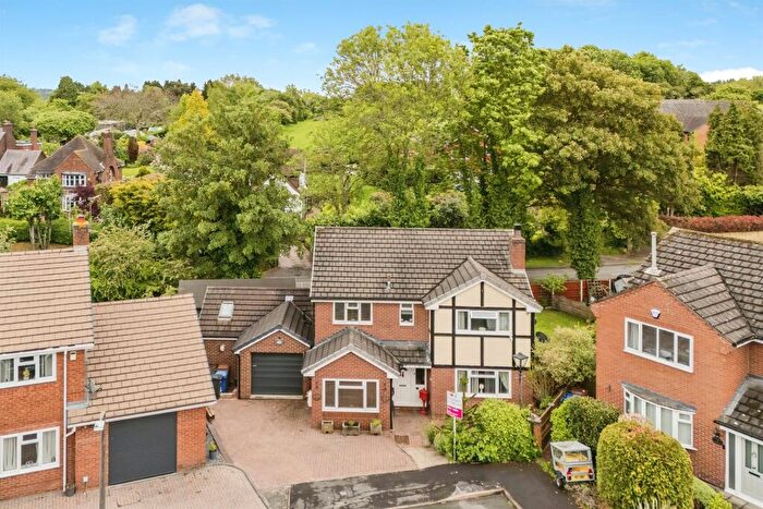 4 Bedroom Detached House For Sale In The Hollow, Uttoxeter, ST14