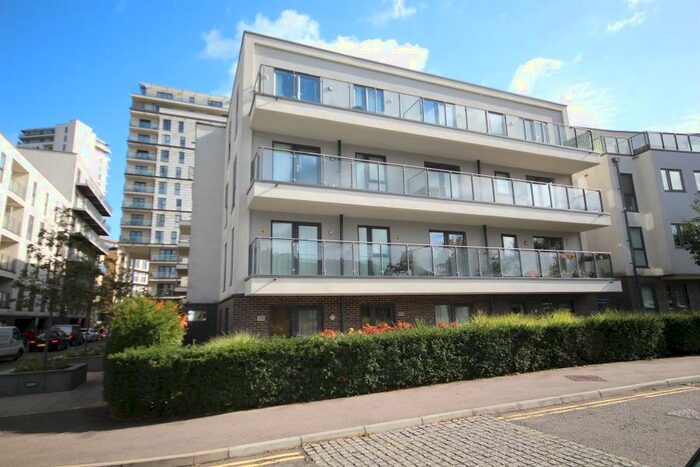 1 Bedroom Flat To Rent In Woking, GU22