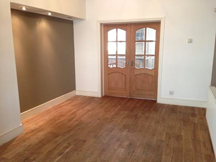 4 Bedroom Terraced House To Rent In Staines Road, Ilford, Essex, IG1