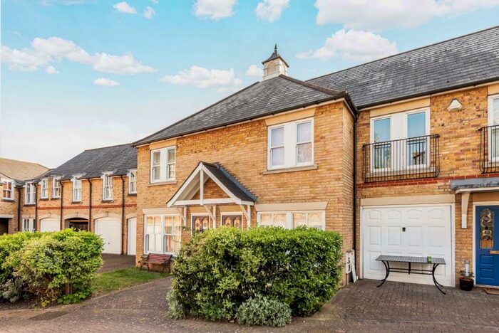 2 Bedroom Terraced House To Rent In Sussex Mews, SE6