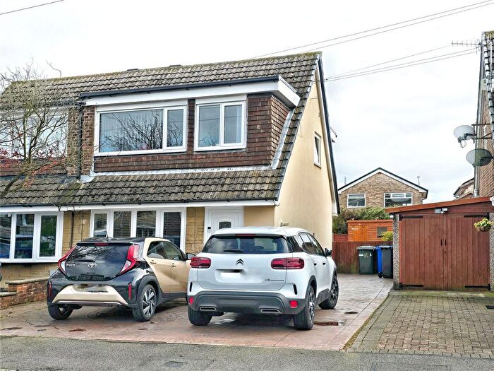 3 Bedroom Semi Detached House For Sale In Snowdrop Close, Haslingden, Rossendale, BB4