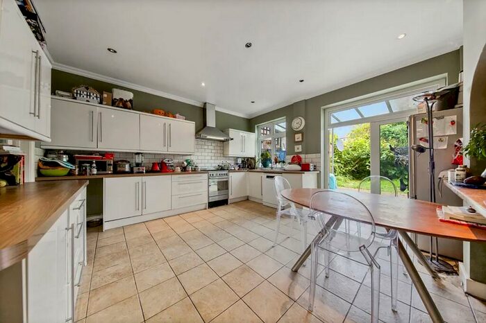 6 Bedroom House For Sale In Chamberlayne Road, Kensal Rise, NW10