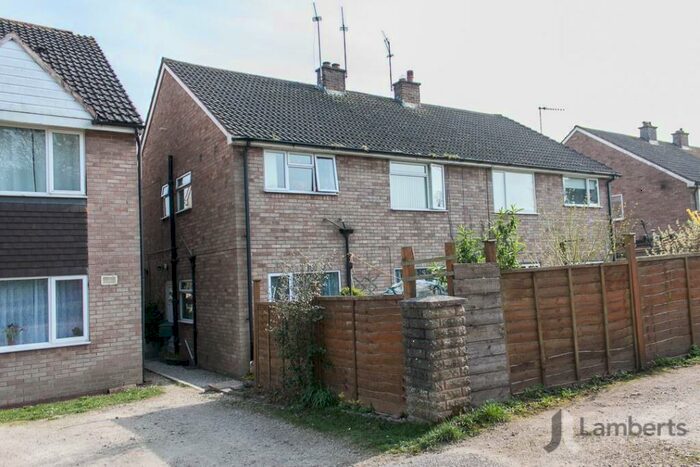 2 Bedroom Maisonette To Rent In Lower Cladswell Lane, Cookhill, B49