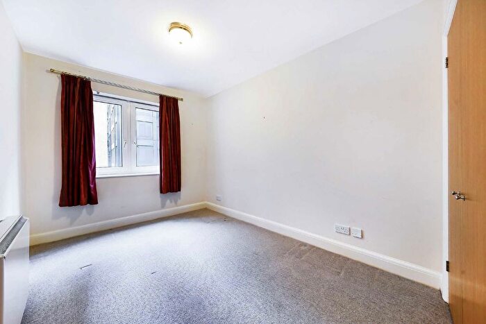 1 Bedroom Flat To Rent In Bartholomew Close, London, EC1A