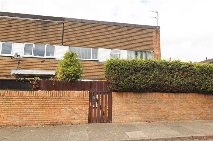 3 Bedroom Terraced House For Sale In Longridge Way, Beacon Hill Glade, Cramlington, NE23