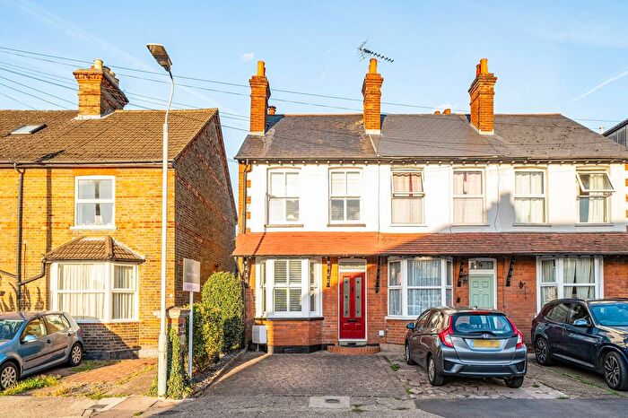 2 Bedroom End Terrace House For Sale In Lancaster Road, Uxbridge, UB8