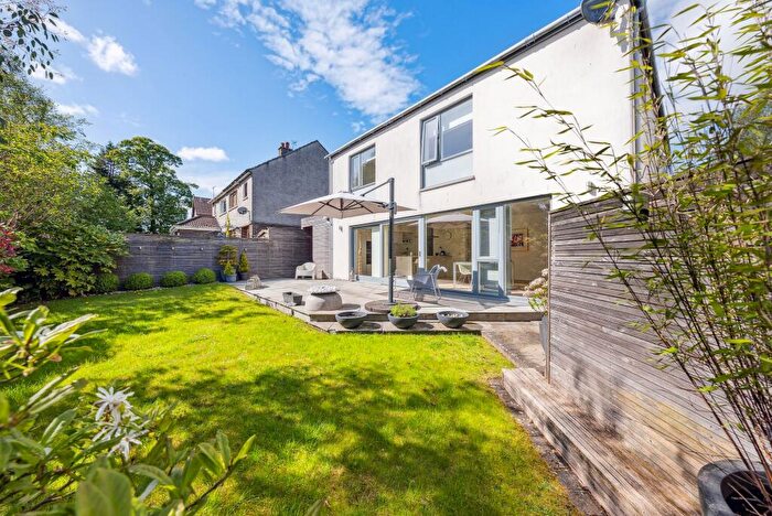 4 Bedroom Detached House For Sale In Kilmardinny Crescent, Bearsden, G61