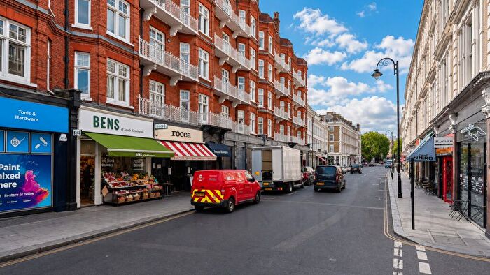 3 Bedroom Flat To Rent In Old Brompton Road, London, SW7