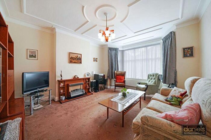 3 Bedroom Semi-Detached House For Sale In Irwin Gardens, Kensal Rise, London, NW10