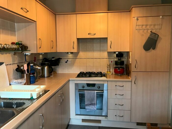2 Bedroom Flat To Rent In Lion Court, Southbridge, Northampton, NN4