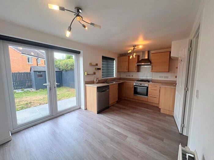 3 Bedroom House To Rent In Laughton Road, S66