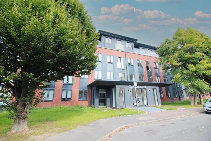 1 Bedroom Apartment To Rent In East Park, Crawley, West Sussex., RH10