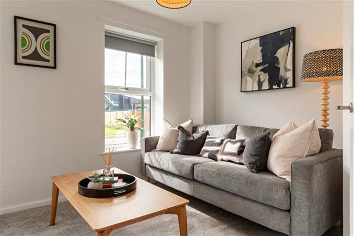 1 Bedroom End Of Terrace House To Rent In Casa, North Valley, Nottingham, NG7