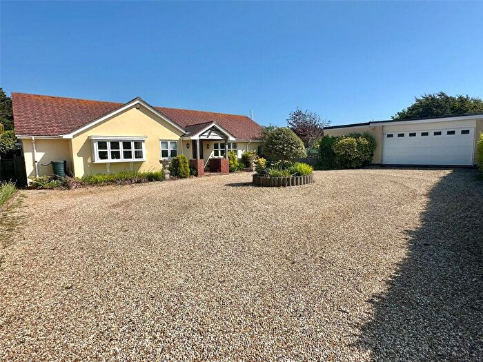 3 Bedroom Bungalow For Sale In The Bucklers, Milford On Sea, Lymington, Hampshire, SO41