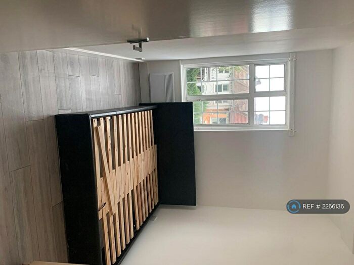 2 Bedroom Flat To Rent In Burnley Road, London, NW10